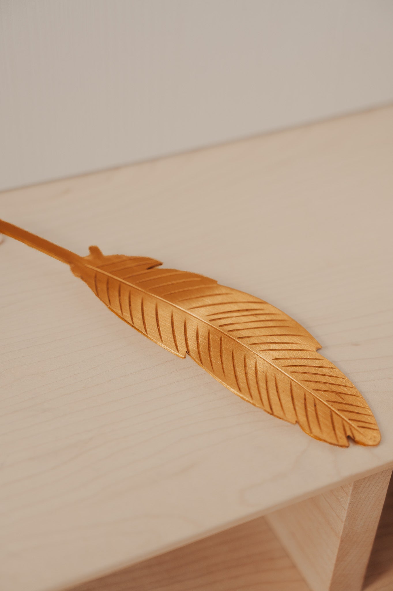 Purela Copper Specialist Kuparilehti, kaunis ja kiiltävä kuparilehti luonnollisessa ympäristössä.