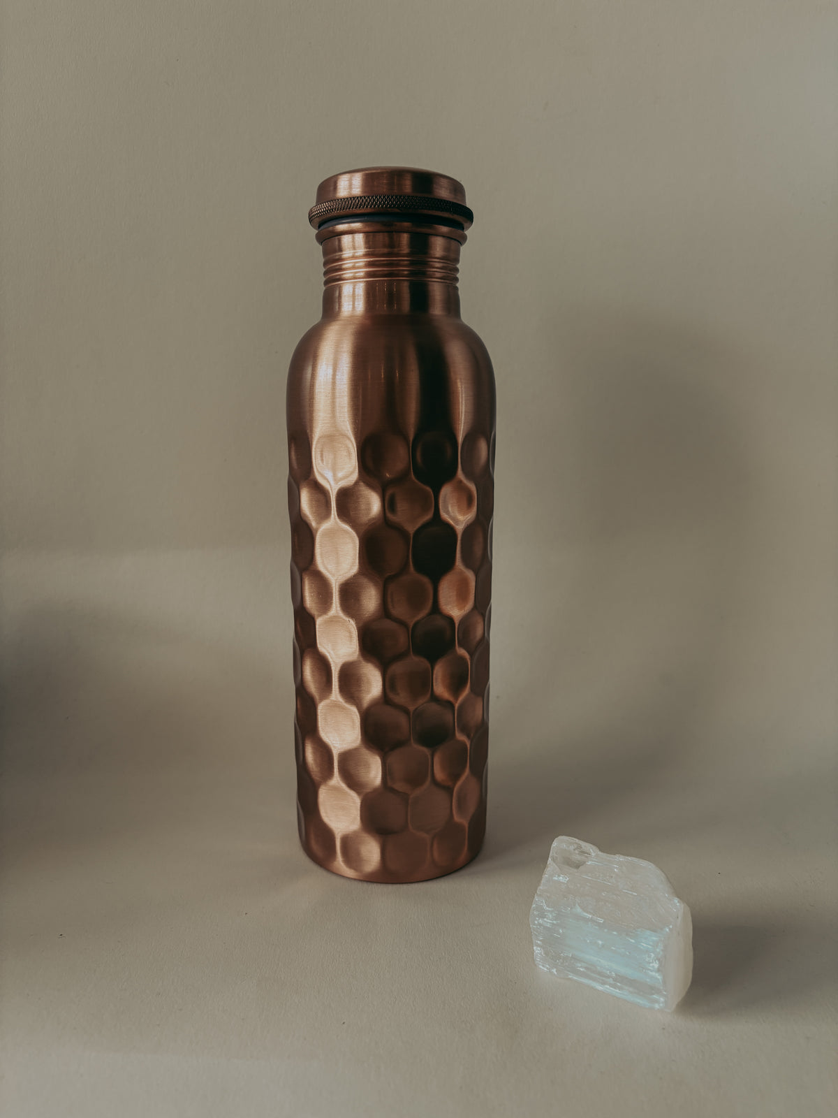 Bodhi - Kuparinen vesipullo Hammered