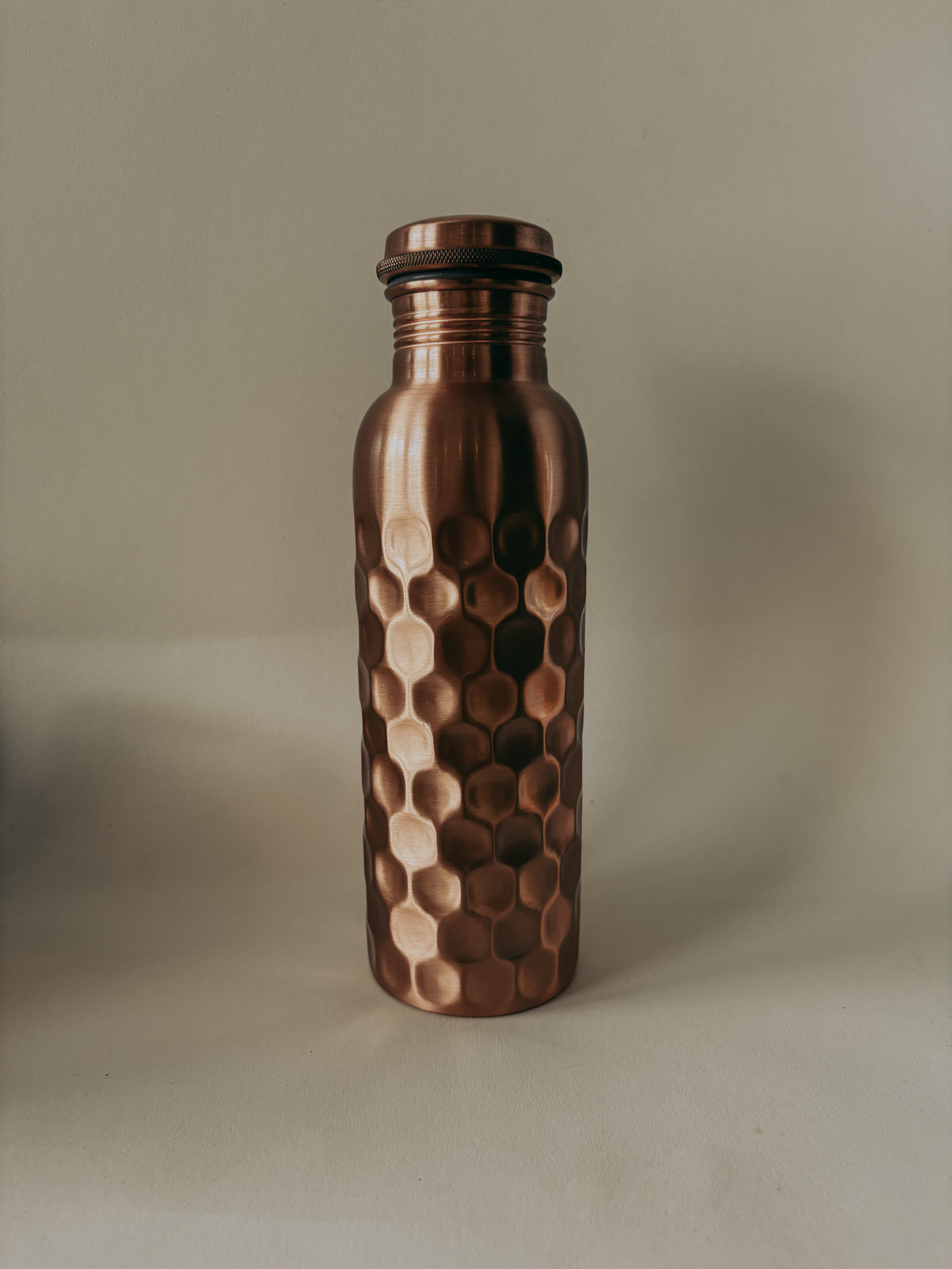 Bodhi - Kuparinen vesipullo Hammered