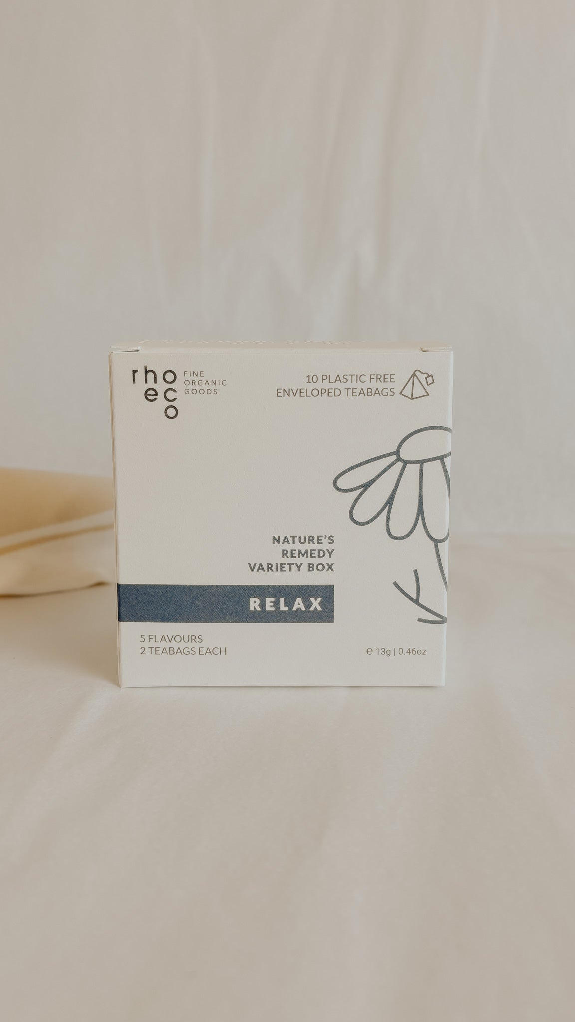 Rhoeco - NATURE'S REMEDY COLLECTION RELAX, PURELA, luonnollinen rentoutusvalmiste, purkki ja tuotesarjan pakkaus näkyvissä