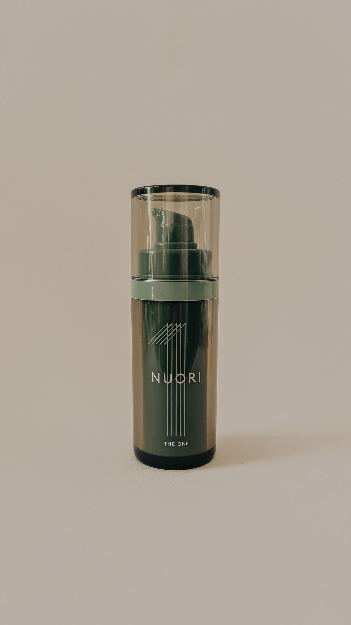NUORI The One 30ml kasvosuihke, PURELA brändi, läpinäkyvä pullo ja suihkusuutin, ihon virkistävä ja kosteuttava tuote